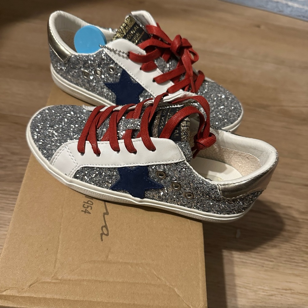 Vintage Havana Kids Glitter Star Sneakers with Red Laces - Blue Accent